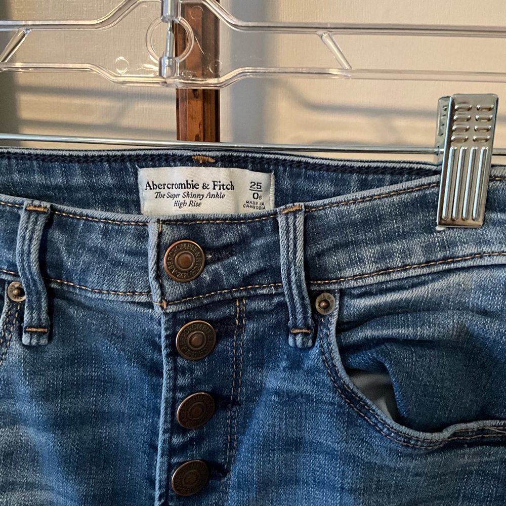 Abercrombie & Fitch Super Skinny Ankle High Rise